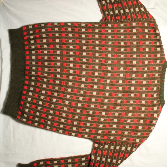 70s green, white, red vintage pattern sweater - Picture 6 of 7